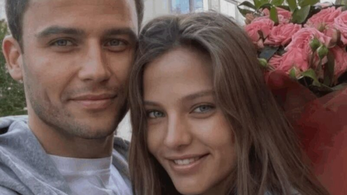 «Он записывает компроматы»: мать Алеси Кафельниковой раскрыла страшную правду о зяте-должнике спустя 4 года после рождения внучки