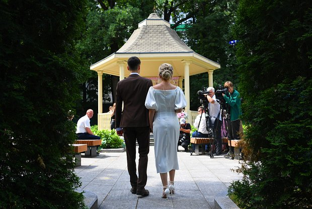 Как отмечают День семьи, любви и верности в 2026 году? История праздника святых Петра и Февронии Муромских