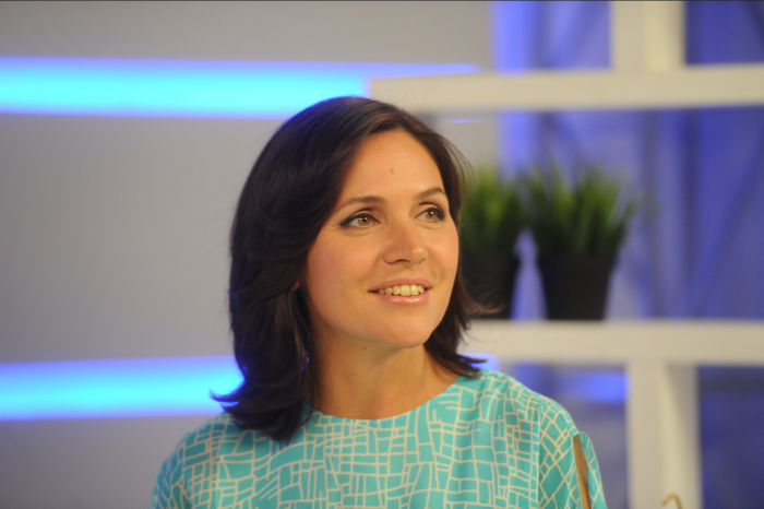 «Не мучай себя!»: как 48-летняя Анастасия Чернобровина поддерживает идеальную фигуру и почему стала мамой после 40