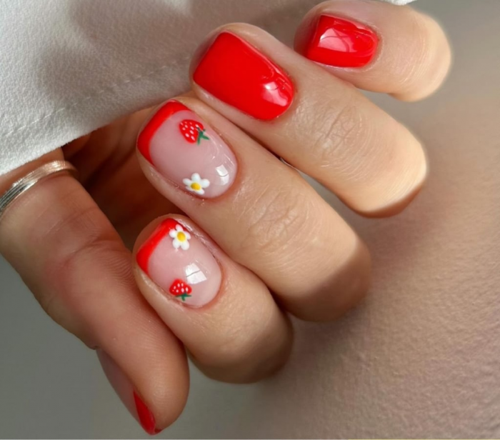 Маникюр на 8 Марта: идеи с фото