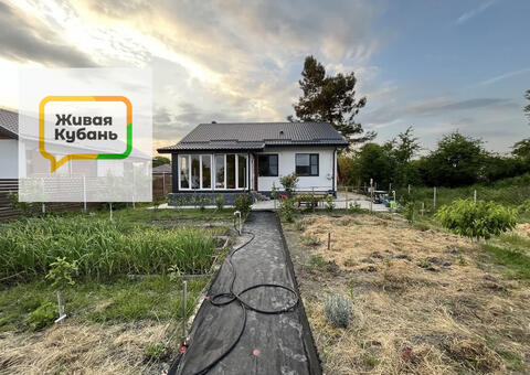 В Анапе жители частных домов остались «у разбитого корыта». Участки покупали законно, но теперь ими нельзя распоряжаться