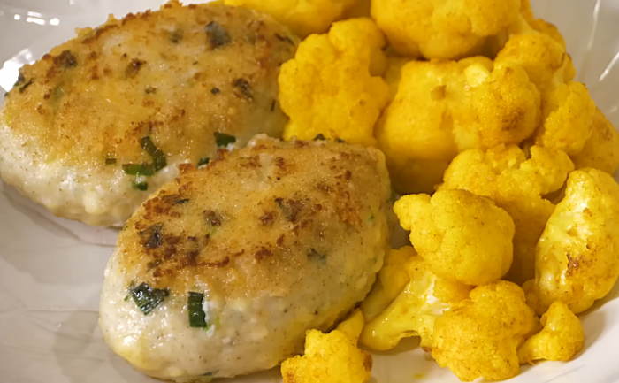 Рецепт сочных котлет из судака. Добавили 50 грамов сыра и стало волшебно