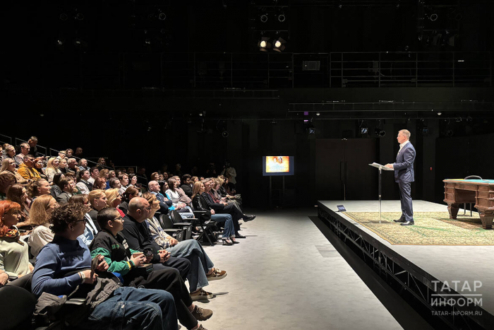 Лучший мэр Москвы, не считая Собянина, и декабристы: о чем была лекция Мединского в Казани