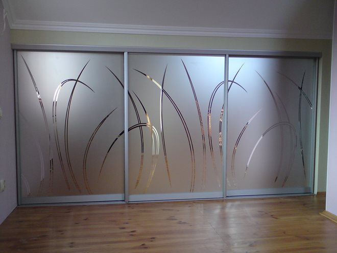 Шкаф-купе в интерьере: разновидности и особенности дизайна (104 фото)