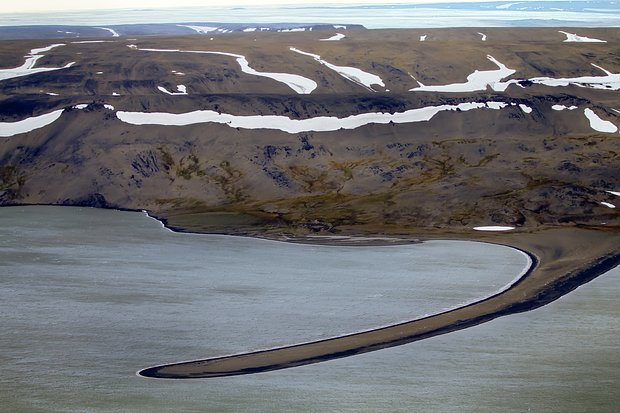 Сколько морей омывает Россию: полный список