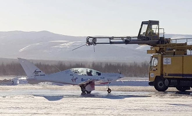 Женщина за 5 месяцев совершила кругосветное путешествие вокруг Земли, но приехав в Сибирь, застряла в деревне на месяц