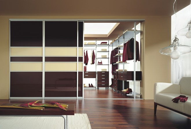 Шкаф-купе в интерьере: разновидности и особенности дизайна (104 фото)