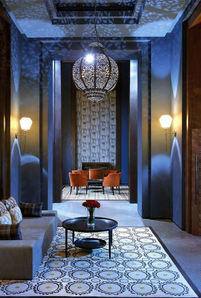 Как выбрать люстру для натяжного потолка в зал и другие комнаты (67 фото)