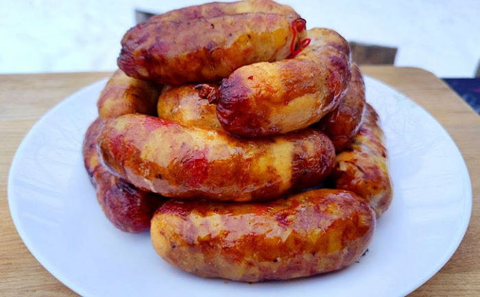 Сочная пасхальная колбаса за копейки: деревенский рецепт «пальцем пханой»