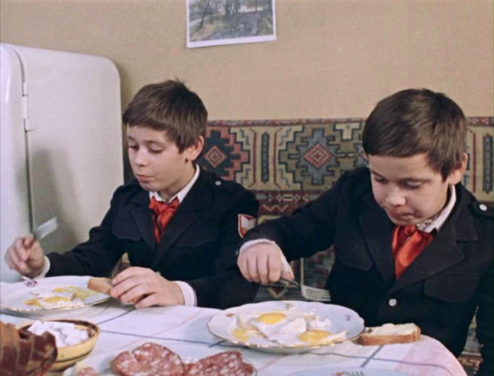 6 самых вредных пищевых привычек родом из СССР