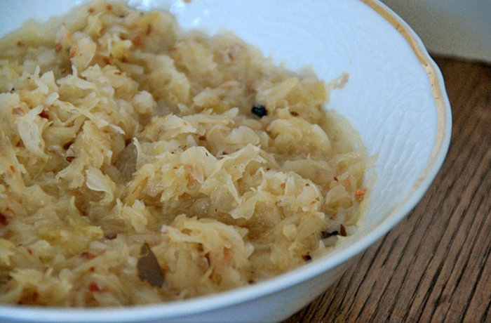 Капуста и сосиски. Рецент рагу для ленивых и экономных