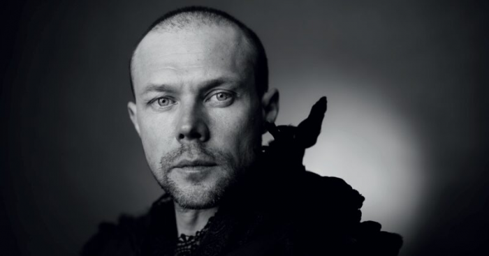 «У меня по сценарию лавстори — и в жизни тоже»: Даниил Воробьев признался, как договаривается с гражданской женой о романах на съемочной площадке