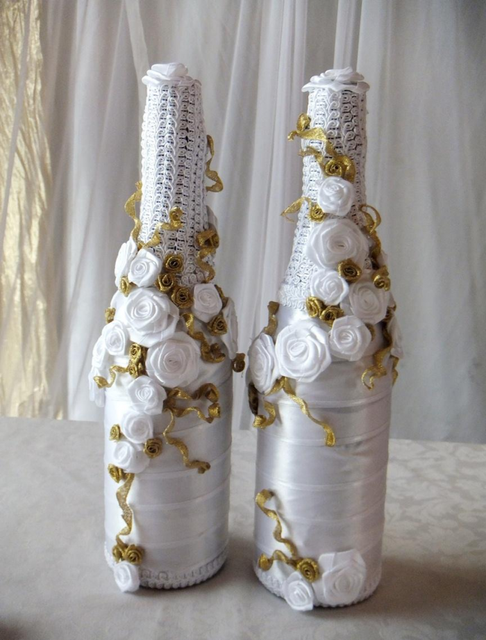 Декорирование бутылок различными материалами (58 фото)