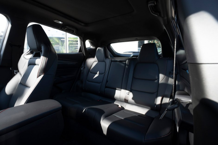 Новичок с амбициями. Каких сюрпризов стоит ждать от Changan CS35 Max: тест-драйв «Ленты.ру»