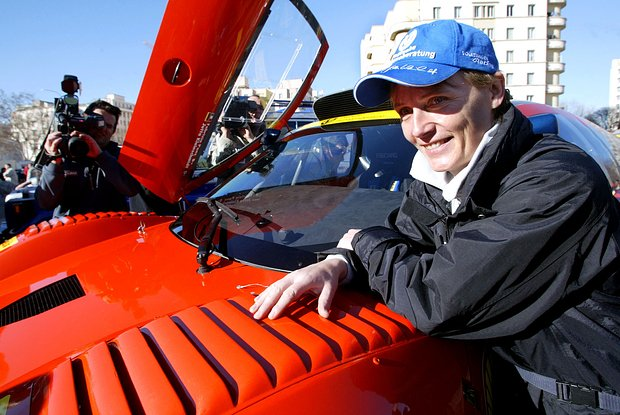 Потеснили мужчин. Автомобильный мир считался мужским, но эти женщины его полностью изменили