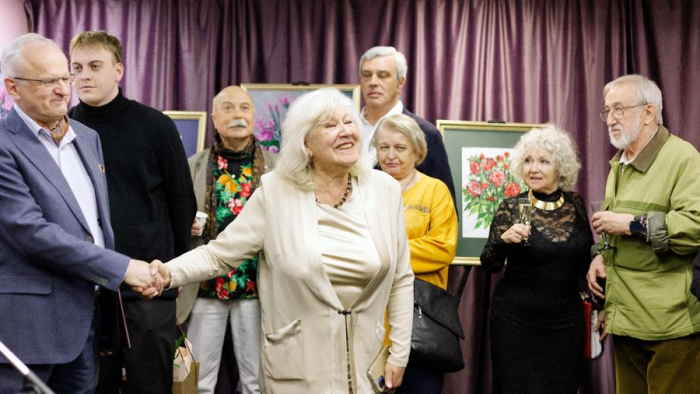 Выставка в Доме русского зарубежья: в картинах Людмилы Зотовой хочется поселиться