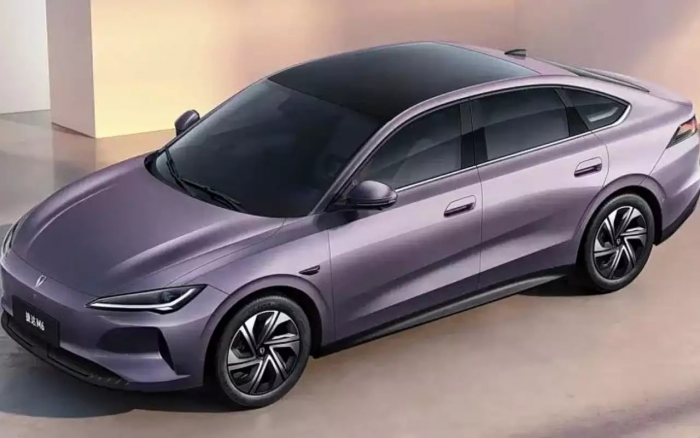 Совершенно новая экономичная Jetta вышла на рынок с ценой ниже миллиона рублей