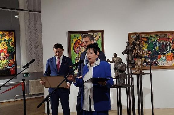 В Тамбовской картинной галерее открылась выставка "В поисках радости"