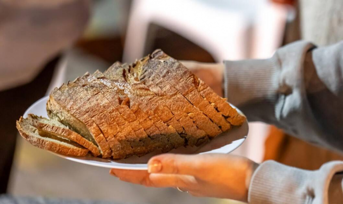 Можно ли хранить хлеб в холодильнике