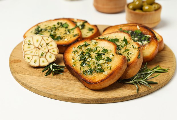 Как приготовить гренки с яйцом? 14 быстрых и вкусных рецептов