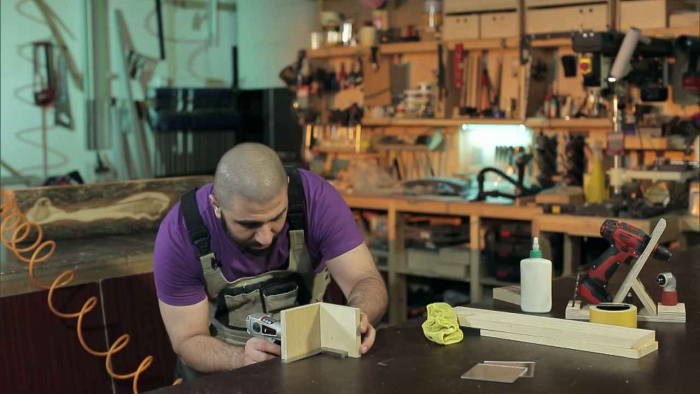 Как сверлить так, чтобы отверстие было ровным