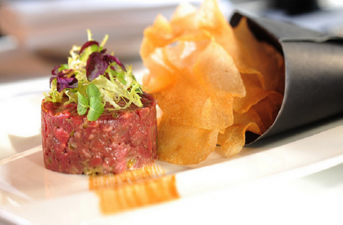 Тартар: кто придумал есть сырое мясо