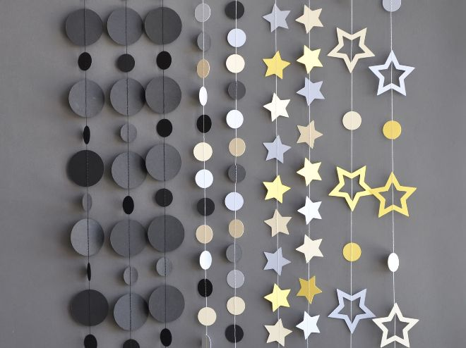 Самые популярные и необычные украшения дверей на Новый год (63 фото)