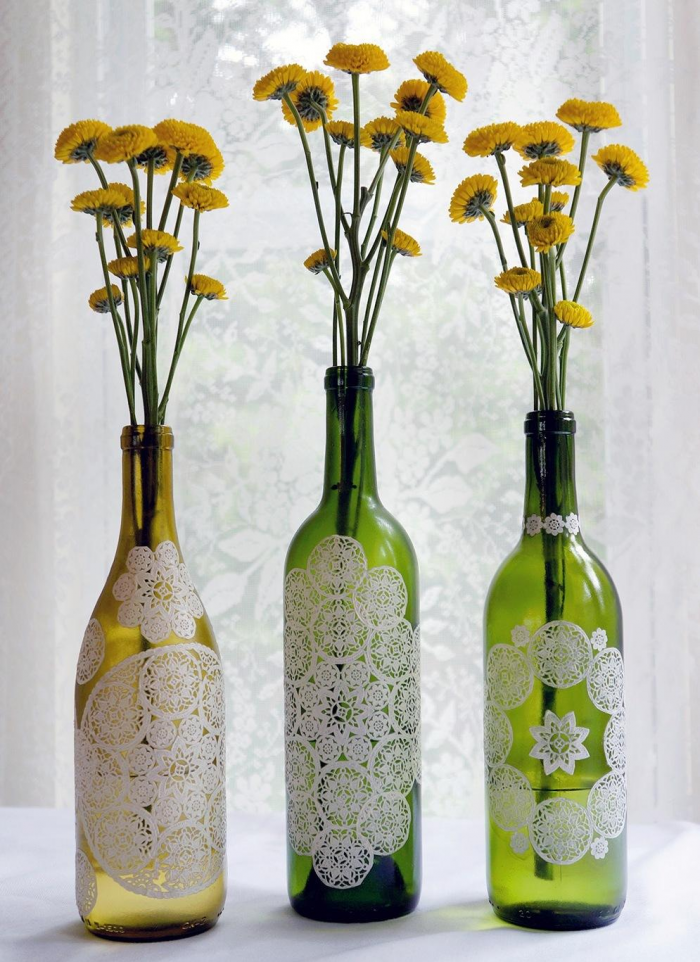 Декорирование бутылок различными материалами (58 фото)