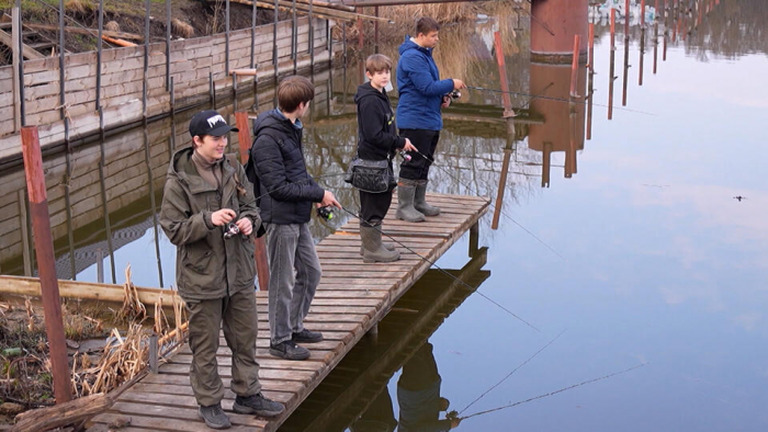 Среди зумеров растет тренд на рыбалку