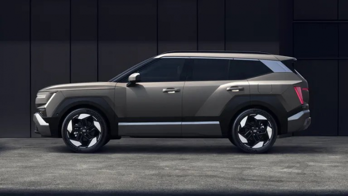 Hyundai Tucson 2027: новый дизайн, 17-дюймовый экран и гибрид на 233 л. с.
