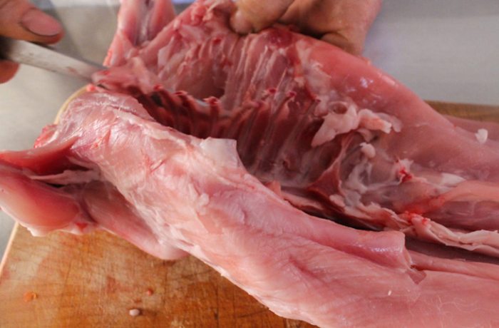 Как удалить из кролика все кости, сохранив цельной тушку