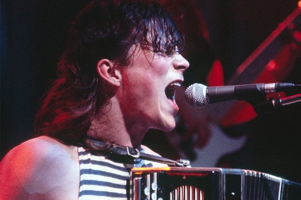 «Ленинградский рок-клуб развалил Советский Союз» Русский рок много лет жил под крышей КГБ. Как такое было возможно?