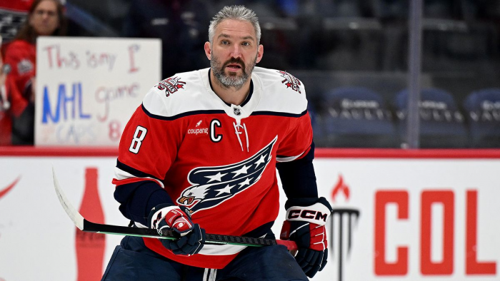 Овечкин получил гигантский подарок и встретился с близким другом, Мичков сменил имидж. Как дела у русских в НХЛ