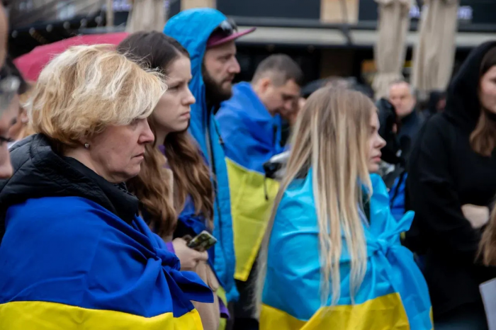 Германия помогает Киеву публично. И наказывает украинских беженцев кулуарно
