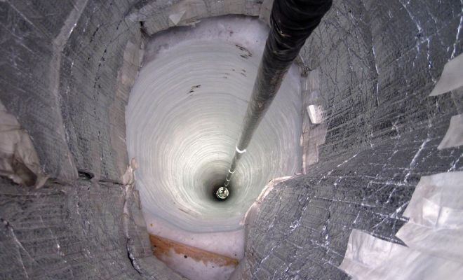 Почему современные технологии не позволяют пробурить скважину глубже 13 километров