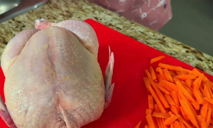Выгодный ужин из целой курицы: готовим настоящий плов, только ленивый