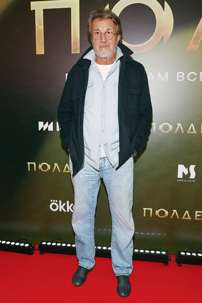Максим Матвеев вернулся из ссылки: звезды собрались на премьере сериала «Полдень»