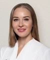 Как выстроить уход за кожей: порядок нанесения тоника, сыворотки и крема