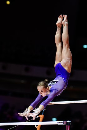 Долгожданный рекорд Овечкина, ликующий Роналду и кровавый поединок на турнире UFC Самые яркие спортивные фото 2025 года