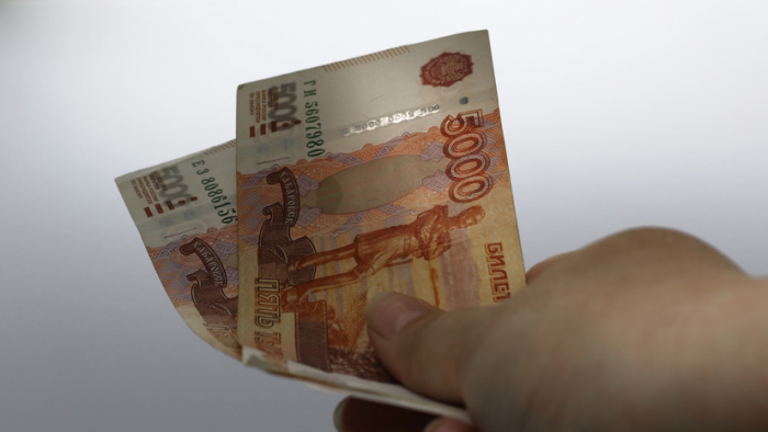 Юрист Русяев объяснил, когда сотрудник вправе требовать доплату на работе