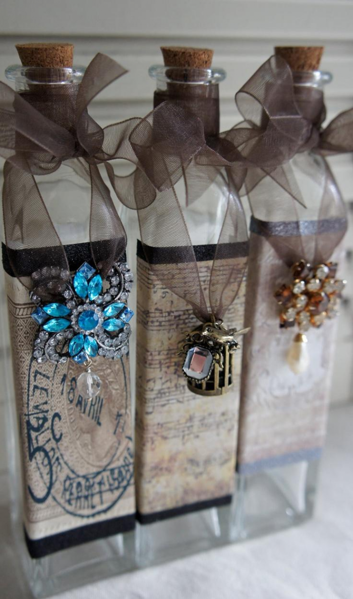 Декорирование бутылок различными материалами (58 фото)