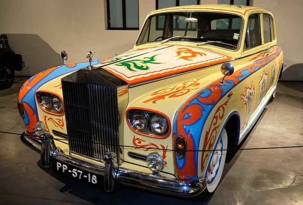 Топ-20 самых дорогих машин в мире и в России: рейтинг элитных автомобилей