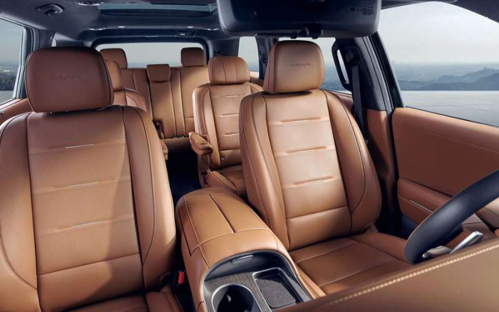 В Россию привезли просторный семейный кроссовер Hyundai: актуальные цены