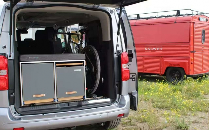 Пять метров свободы: автодом Dailycamper Van можно без труда припарковать в городе