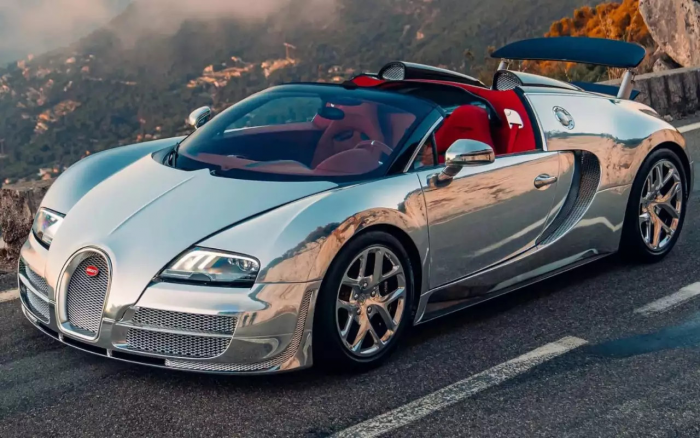 Bugatti восстановила самый дорогой в истории Veyron с необычным кузовом