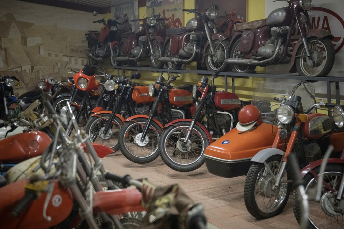 «Чтобы восстановить такой мотоцикл, нужно лет десять жизни» Россиянин собрал коллекцию из 427 мотоциклов и создал уникальный музей