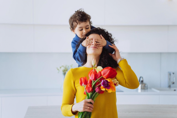 Эдипов комплекс без комплексов: мифы и правда о влюбленности ребенка в родителей