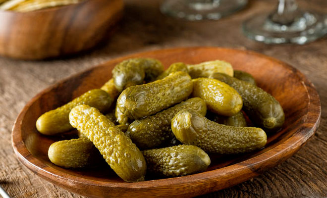 Маринуем огурцы: 7 советов от повара холодного цеха