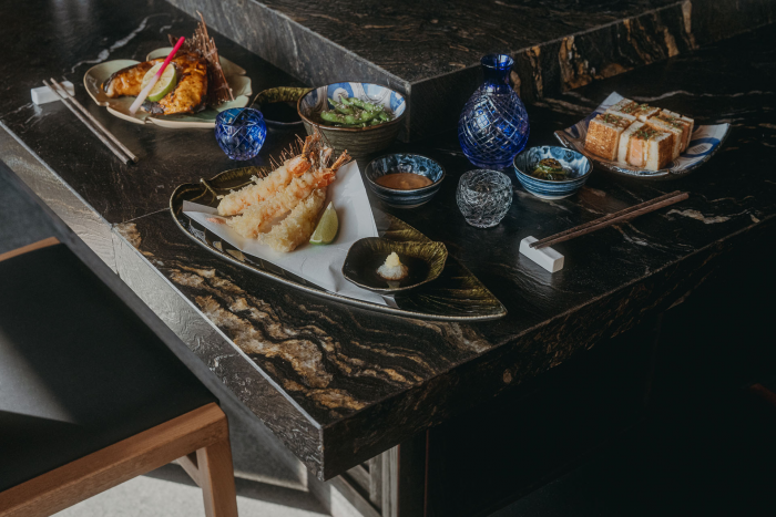 Сморчки, моти и часы от Раппопорта: чем живёт ресторанная Москва в апреле