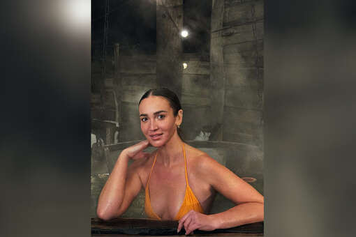 Певица Бузова показала фигуру в купальнике после бани